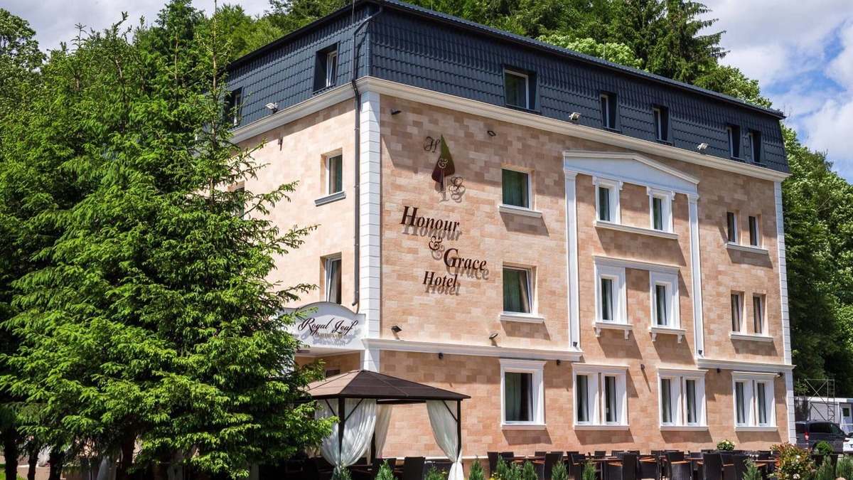 Ostrov Hotel | Honour and Grace Hotel