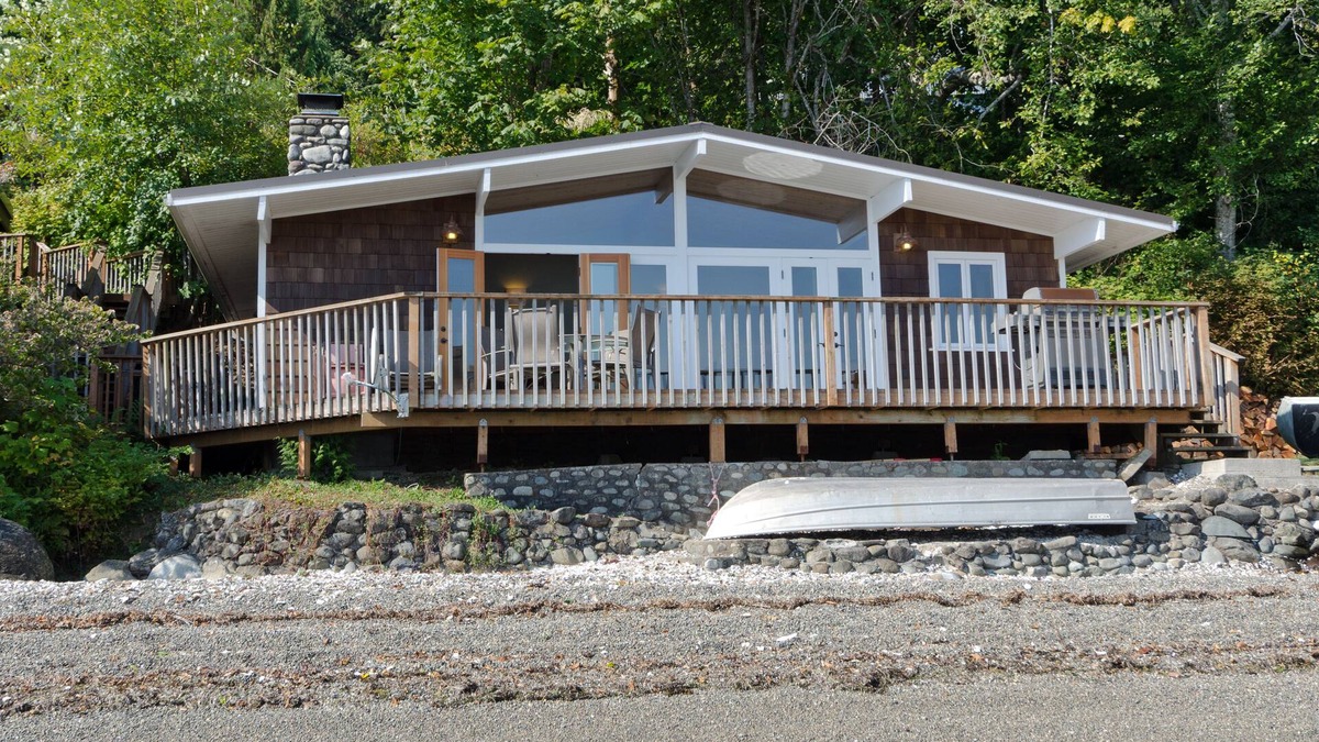 Lilliwaup Cabin | Hood Canal, Octopus Hole Beach Cabin. 315' Cove with Oysters!