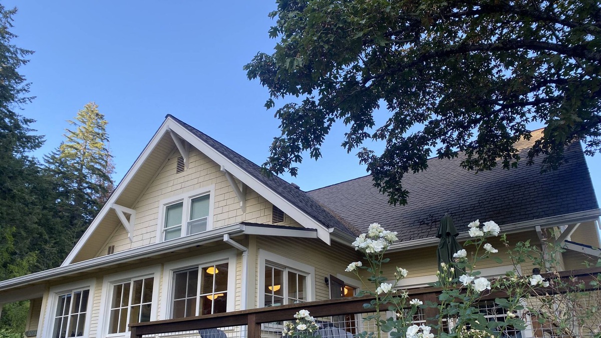 Hood River Other | Hood River Farm House on 40 Acres - 5bd & 3ba