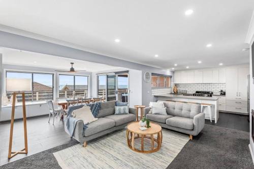 Indented Head House | Hood Road Beach House- Hamptons inspired sleeps 9