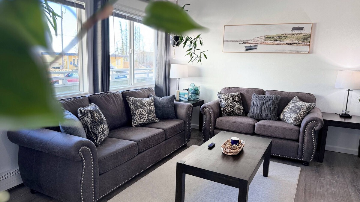 Kenai Apartment | Hooked on the mouth of the Kenai! two bedroom unit with King size bed. Sleeps 6