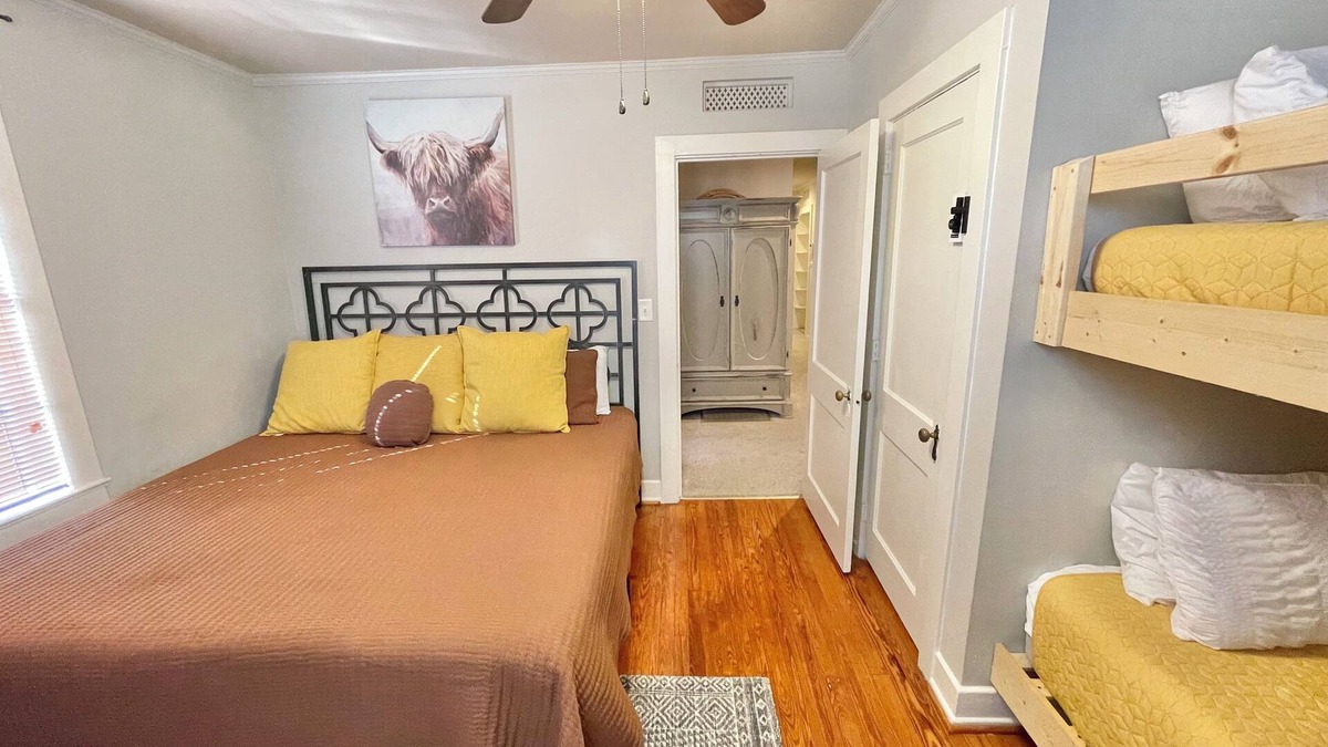 Bessemer House | Hoover~Tuscaloosa~UAB~Right off 459~CharMing~SaFe~FaMily-Pet Friendly HoMe!