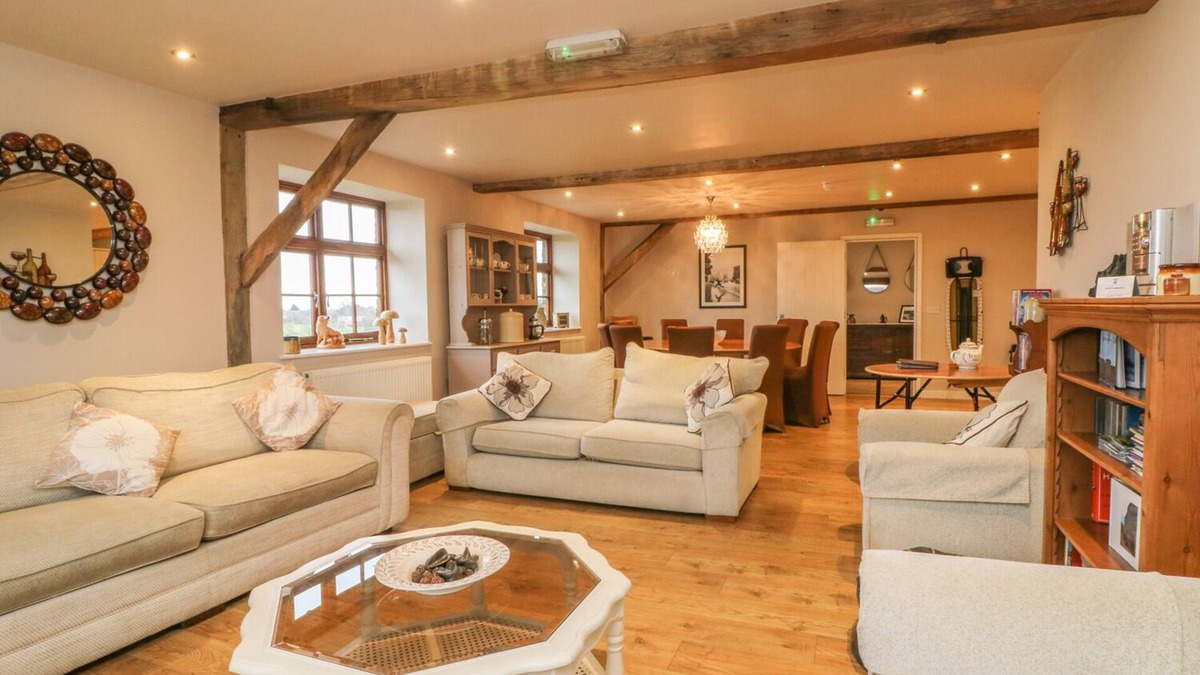 Sittingbourne Cottage | HOP HOUSE, family friendly, luxury holiday cottage in Oad Street