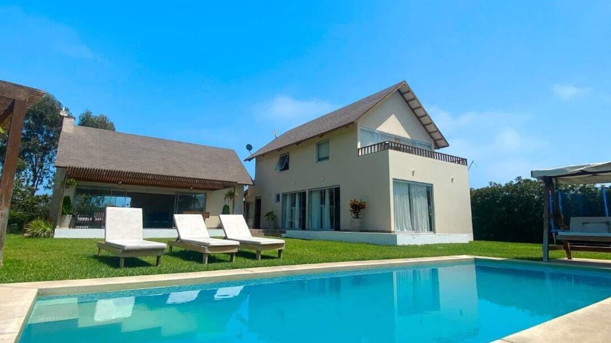 Ica Villa | HOP Ohana: Country & Beach Escape in Chincha