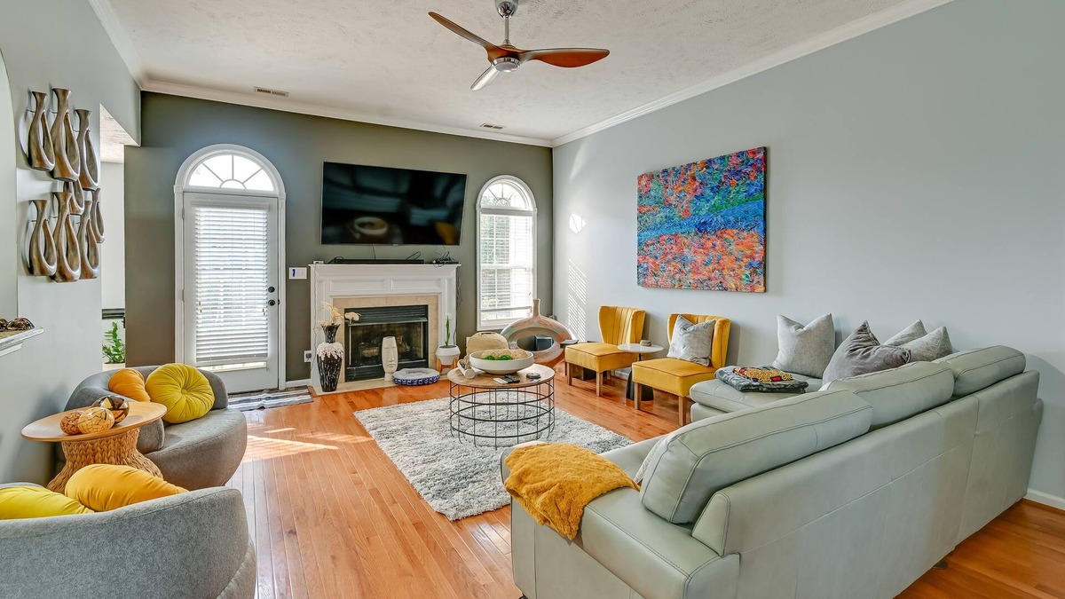 Hope Mills House | Hope Mills Family Home w/Huge Backyard!