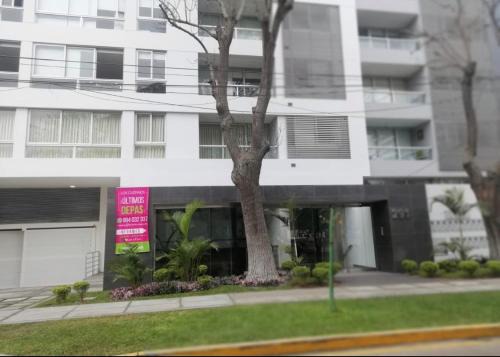 Country Club House | Hope San Isidro