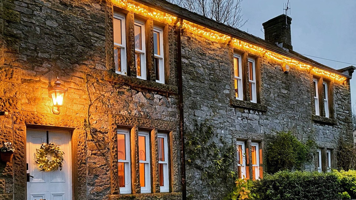 Castleton Cottage | HOPE VIEW HOUSE, pet friendly in Castleton, Peak District