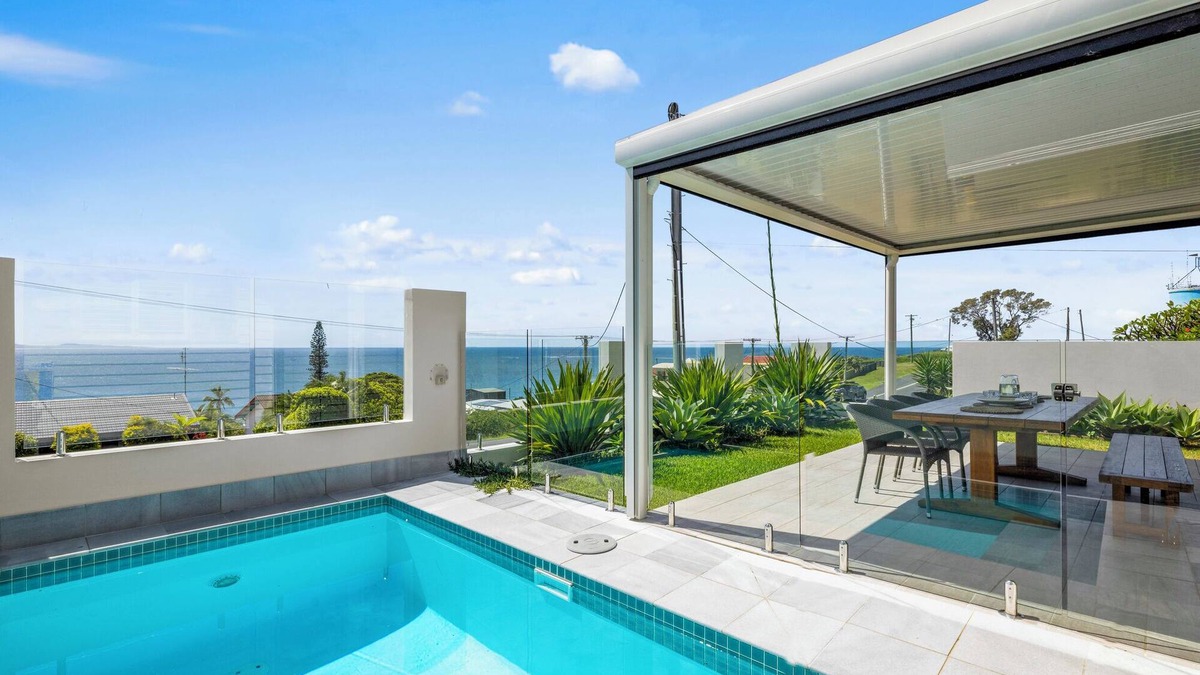 Woolgoolga House | Horizons -Oceanview Luxury Retreat with Plunge Pool
