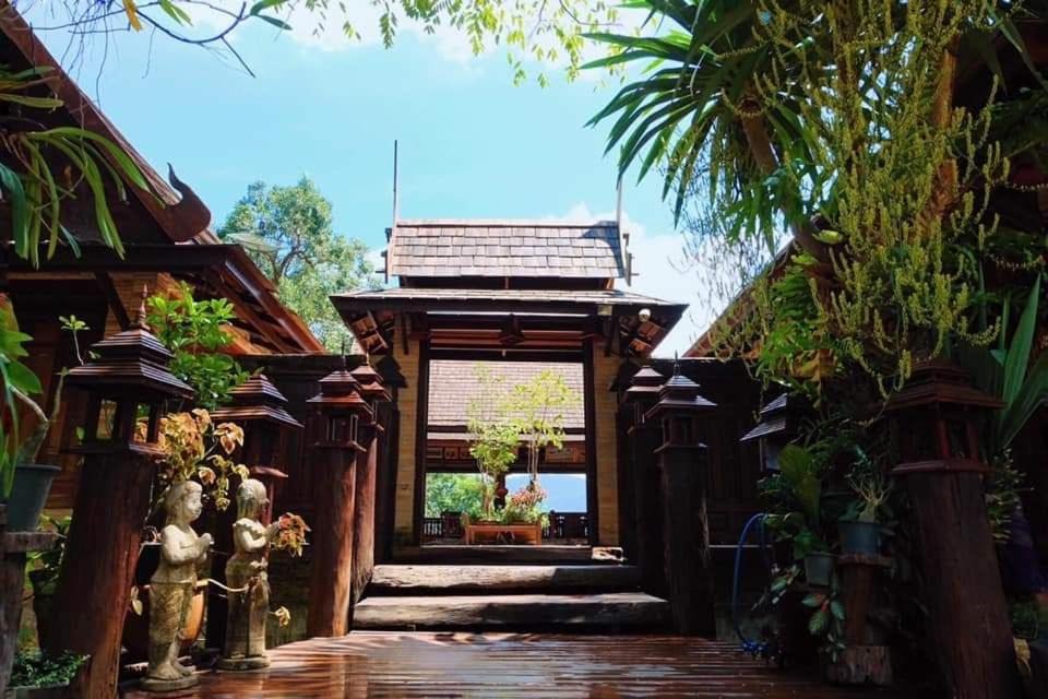 Sangkhla Buri Resort | Hormuenlee resort