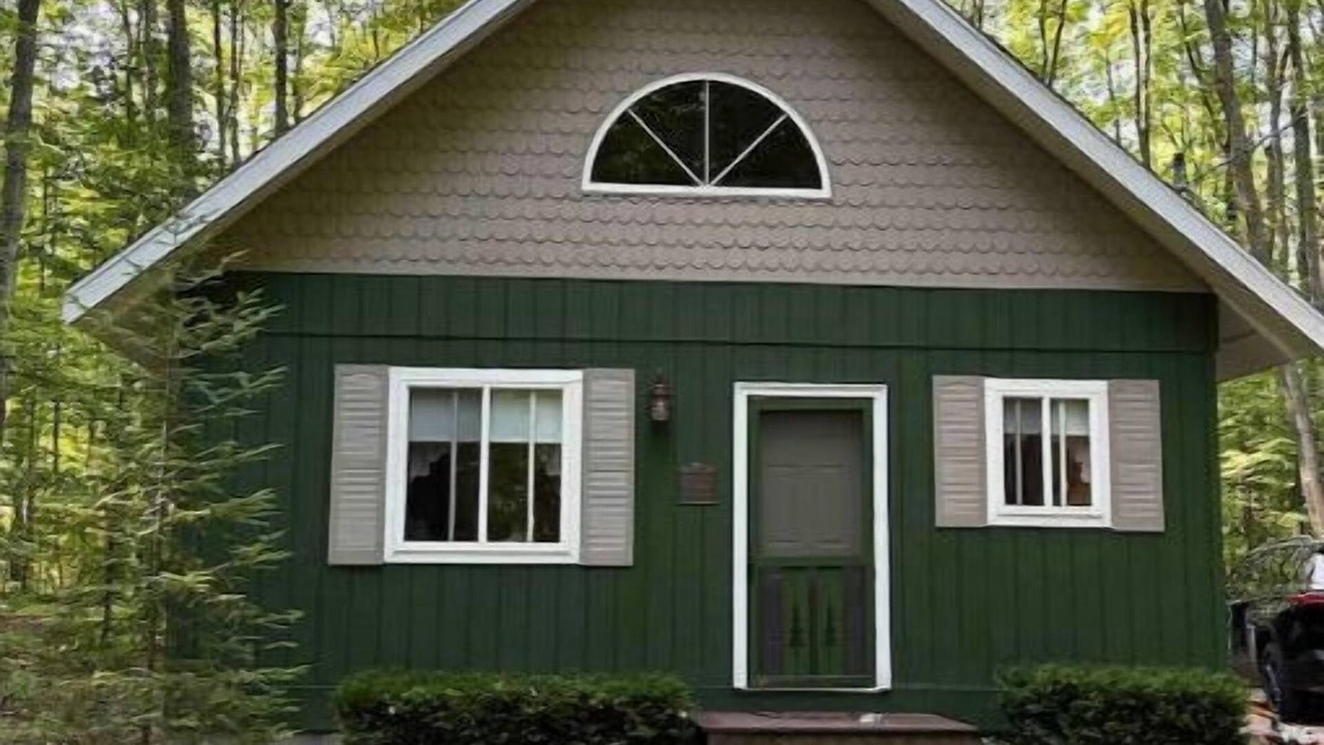 Johannesburg Cottage | Horn HideAway: Wooded Cottage, Kayakers Welcome!
