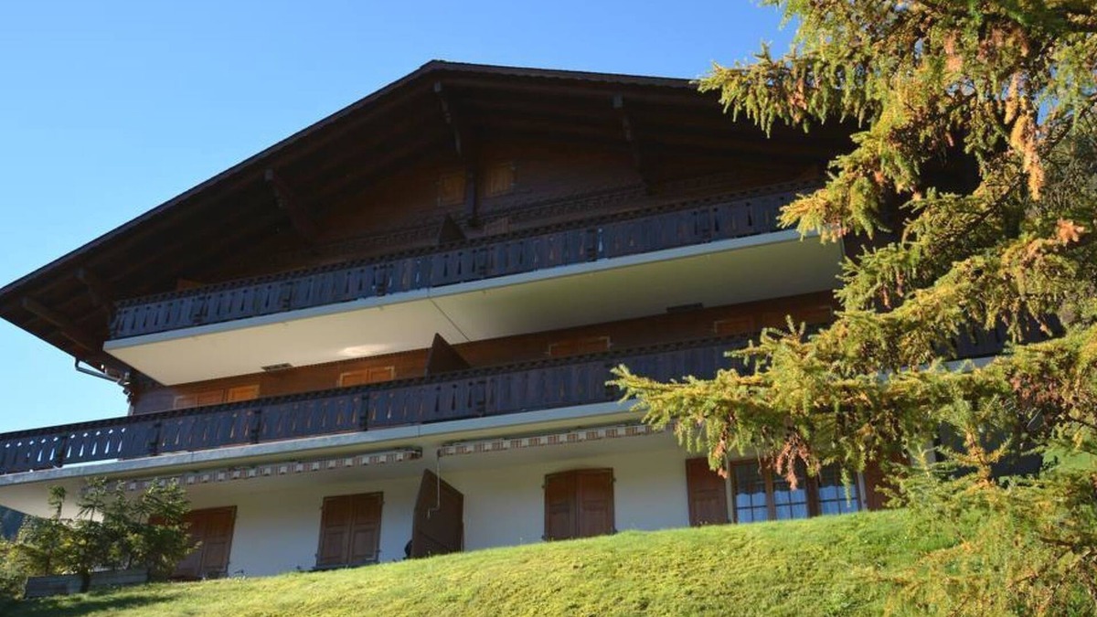 Saanen Apartment | Hornflue (Baumann) by Interhome