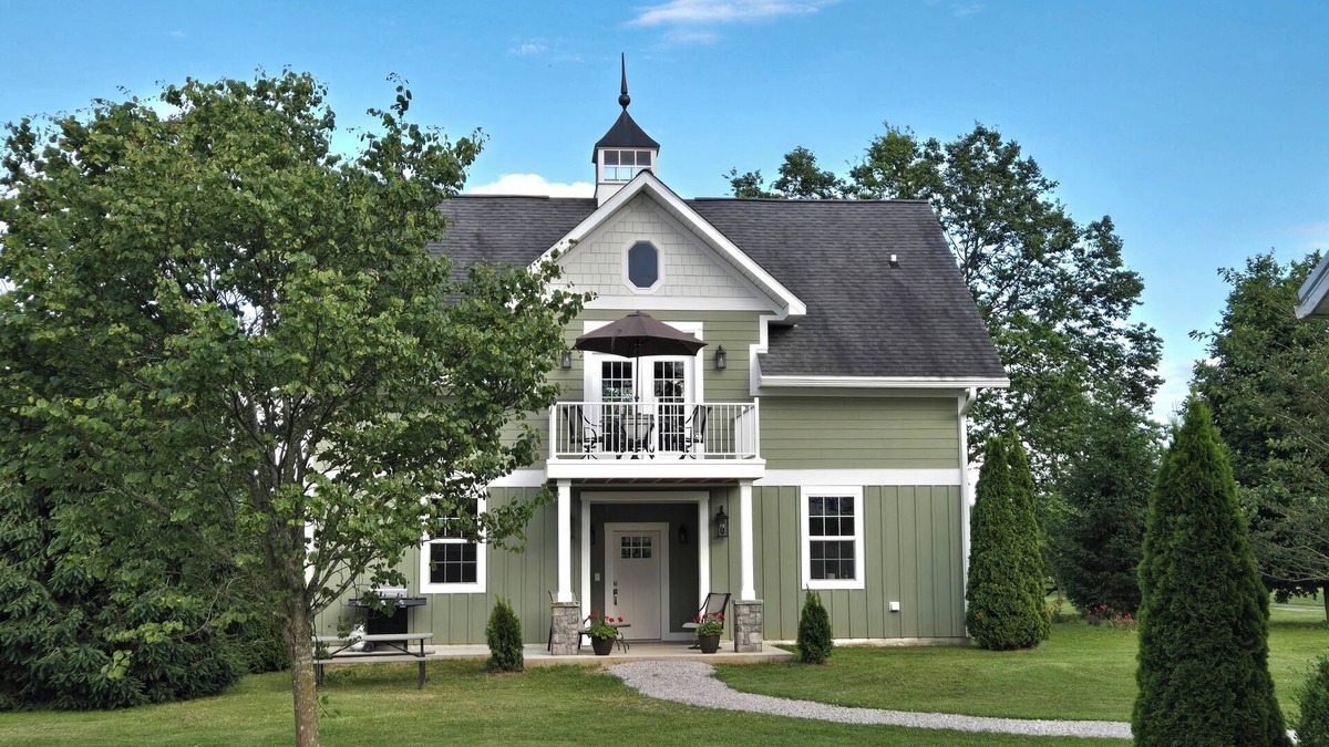 Paris House | Horse farm in the Kentucky Bluegrass!nn
