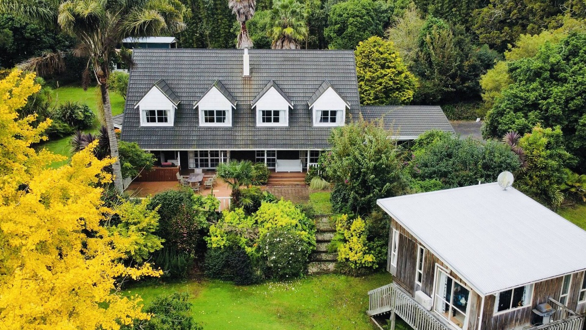 Pakaraka Villa | Horse Shoe Manor. 马蹄庄园 Bay of islands. Paihia