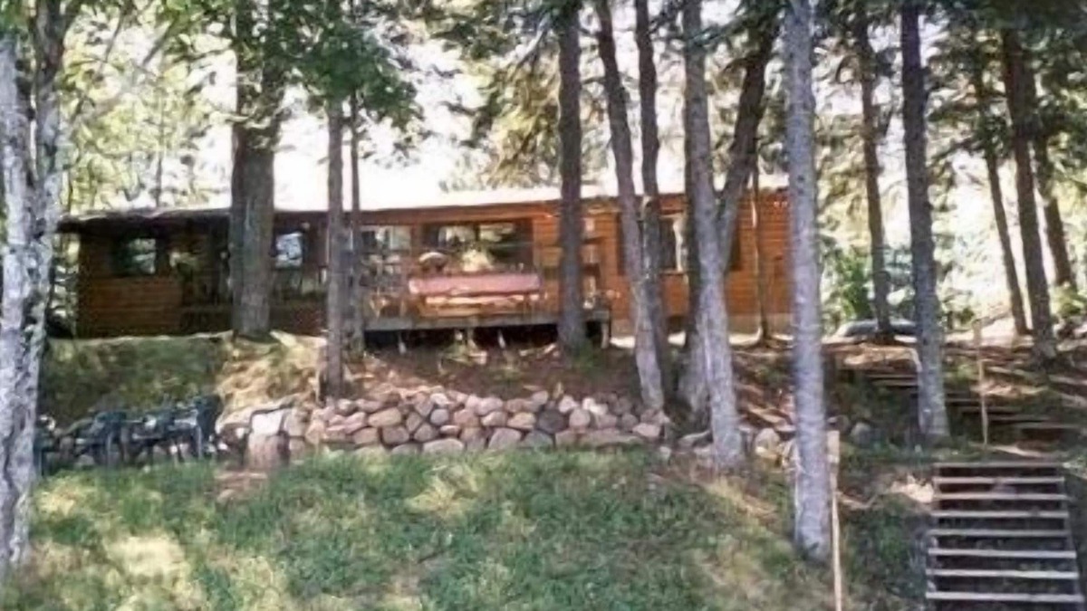 Presque Isle Ski Chalet | Horsehead Lake Retreat (Big Discounts in June Call 414-378-7273)