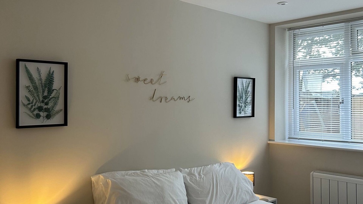 Horsham Apartment | Horsham - Cosy, 1 bedroom apartment