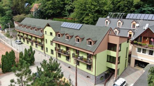 Svaty Jur Hotel | Horský hotel Eva