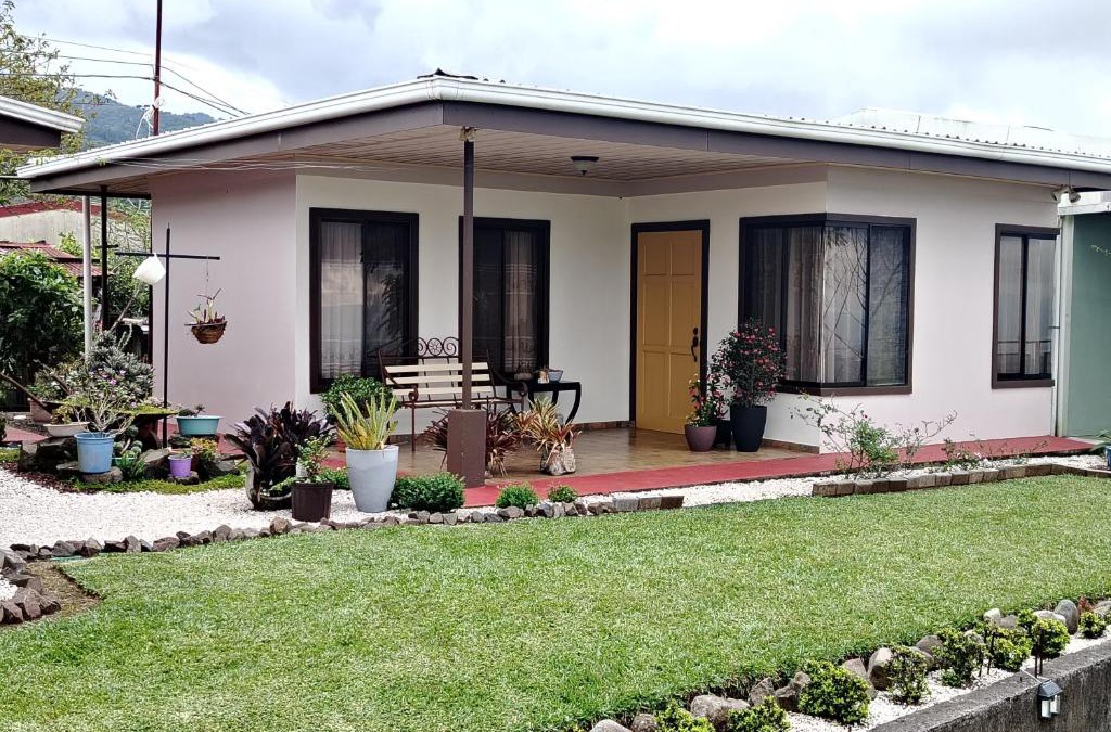 San Isidro de Grecia Apartment | Hospedaje con relajante Vista