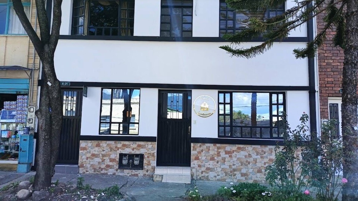 Bogota House | Hospedaje Familia Lombana, a comfortable and quiet place in the city of Bogota.