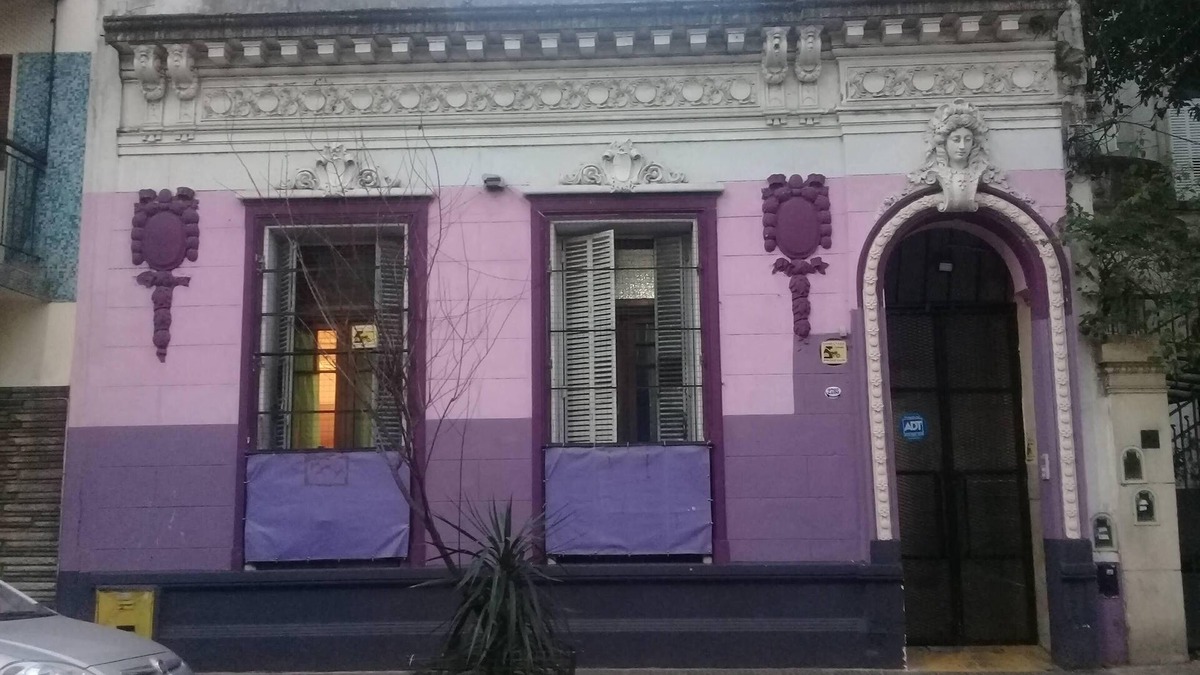 Flores Hotel | Hospedaje La Rana