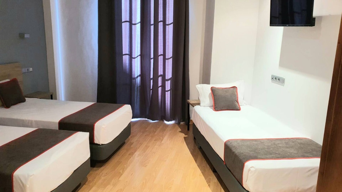 Medina de Rioseco Hotel | Hospedium Hotel Vittoria Colonna