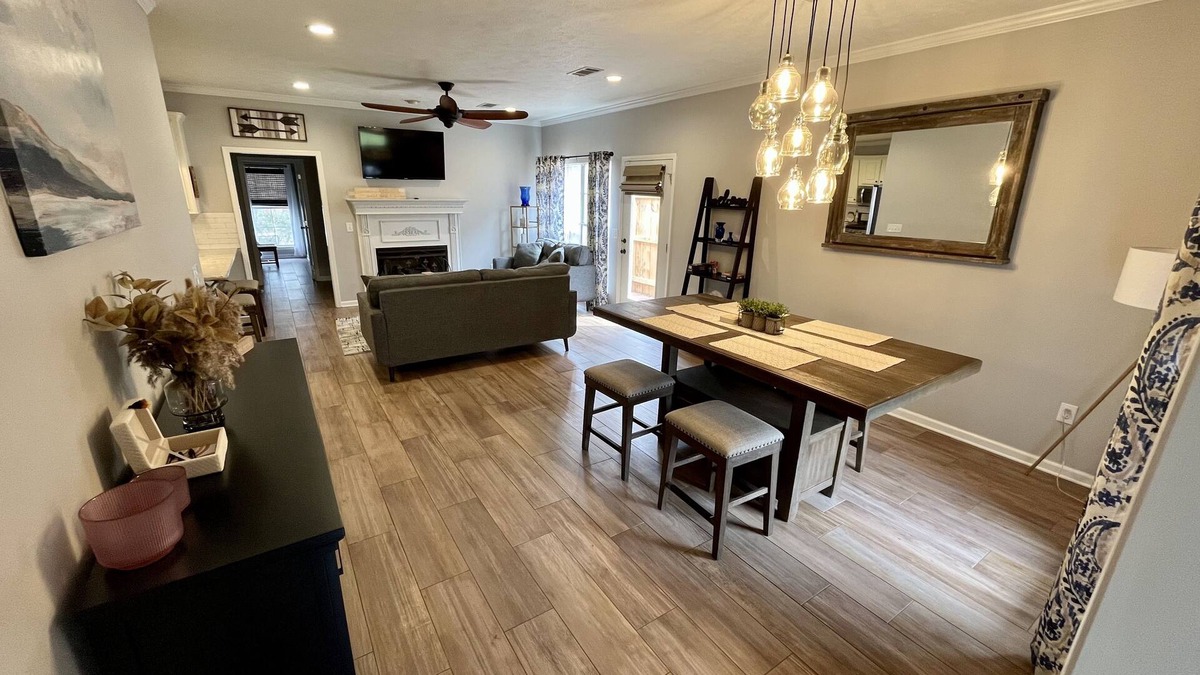 Flowood House | Hospitable Reservoir home w/King Bed near Shaggy’s