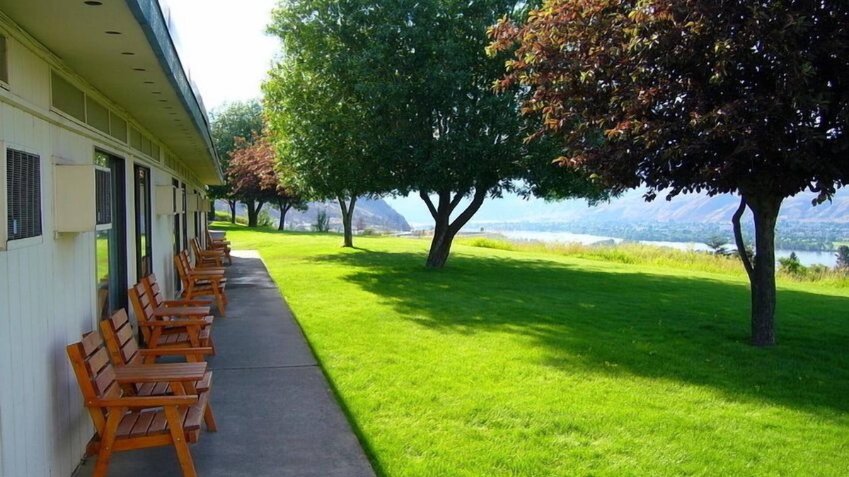 Kamloops Hotel | Hospitality Inn
