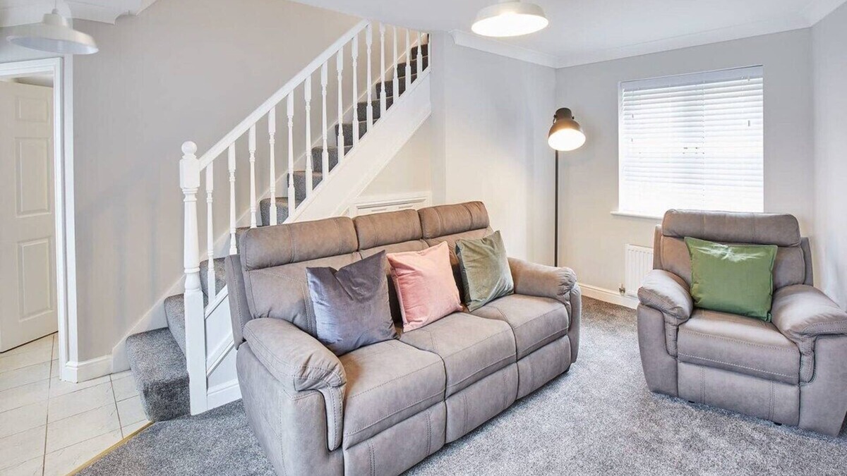 Consett House | Host & Stay | Aynsley Mews