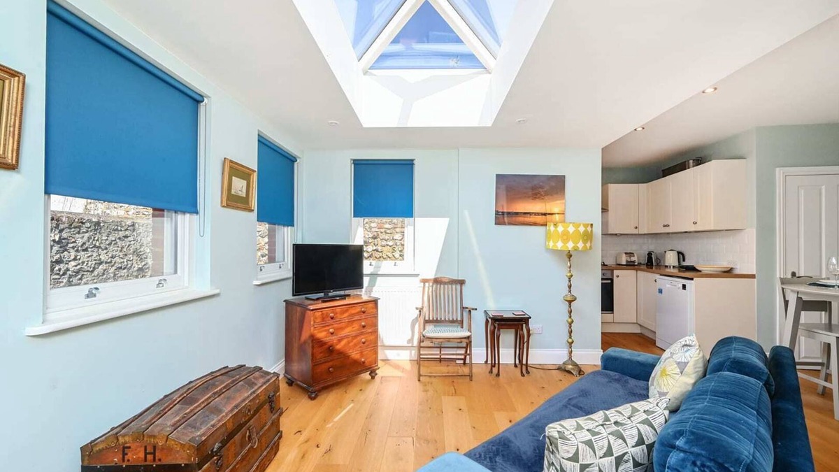 Rottingdean House | Host & Stay | Blue Bolthole on Vicarage Lane