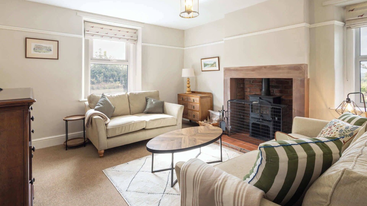 Bassenthwaite House | Host & Stay | Castle Hill Cottage