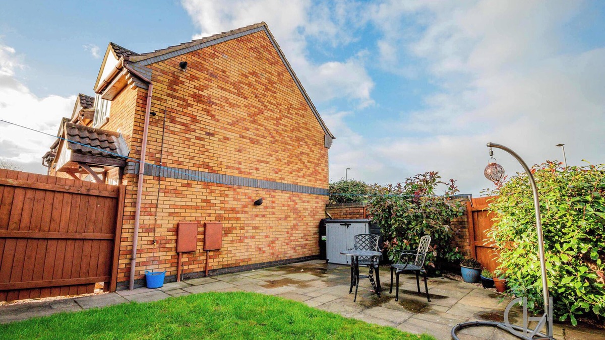 Hereford Apartment | Host & Stay | Chichester Close