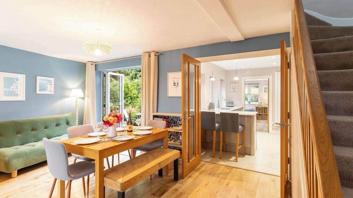 Weymouth House | Host & Stay | Clearmount Cottage