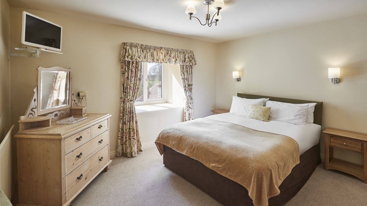 Scawton House | Host & Stay | Granary Cottage