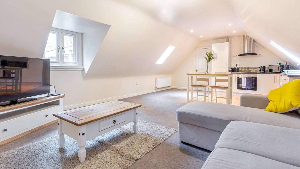 Malvern Apartment | Host & Stay | Hillbrook House Dwelling