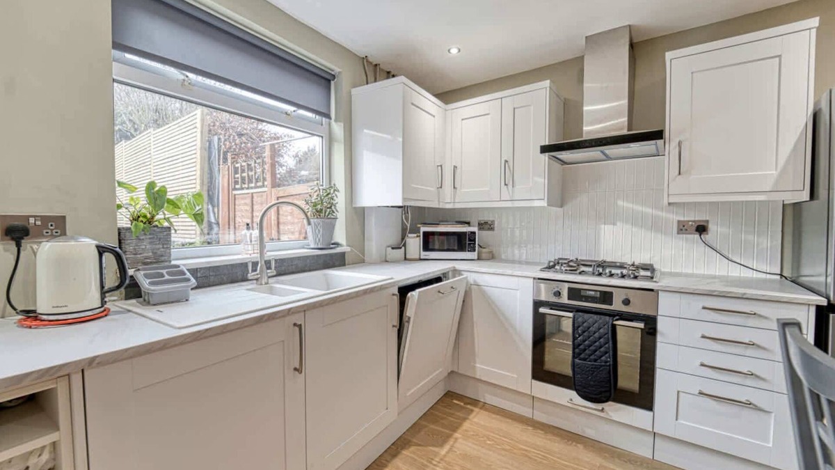 Mountsorrel House | Host & Stay | Loughborough Road House