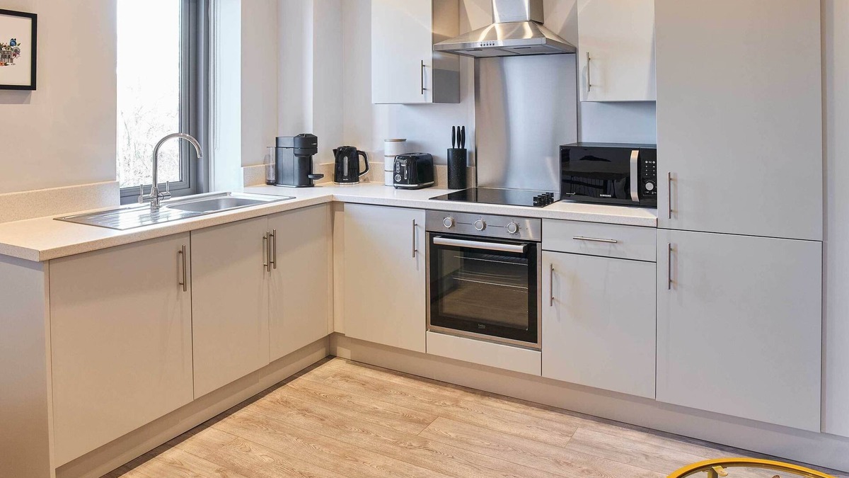Crosby Apartment | Host & Stay | Mariposa Waterloo