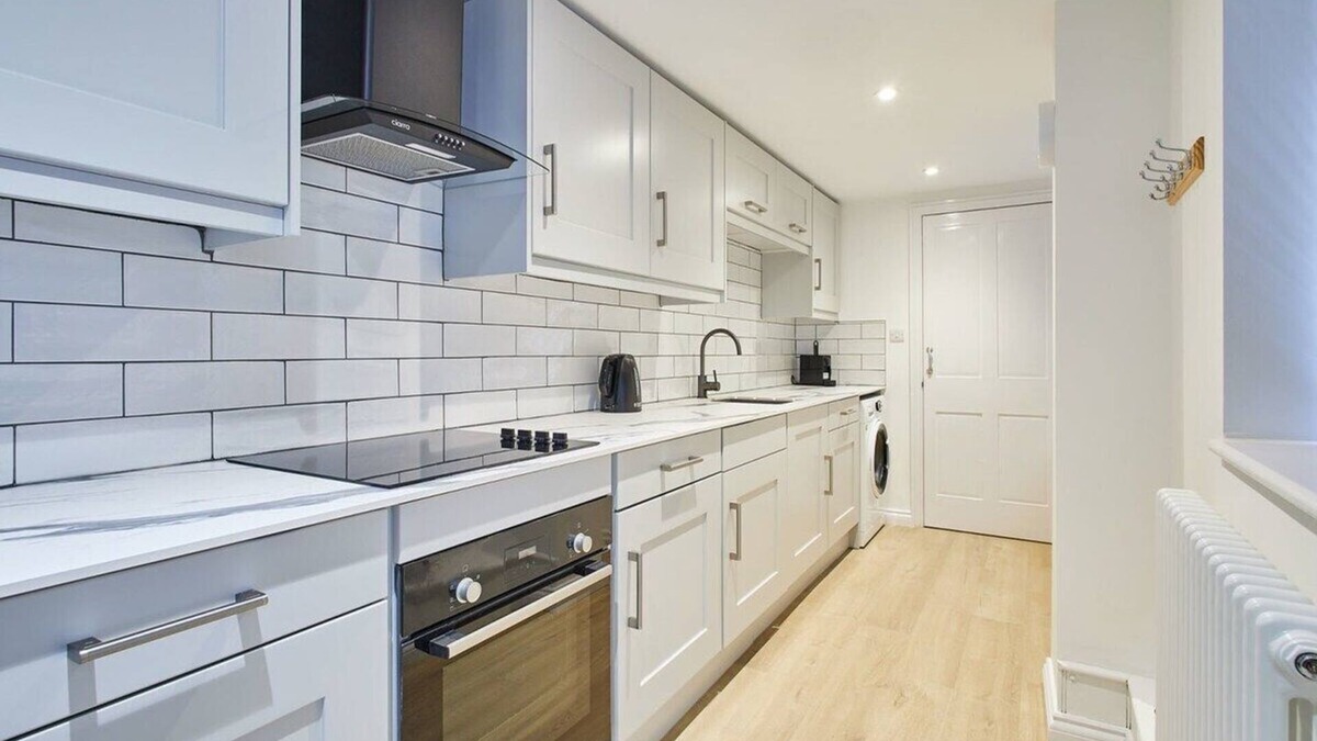 West Cliff House | Host & Stay | Penny Farthing Cottage
