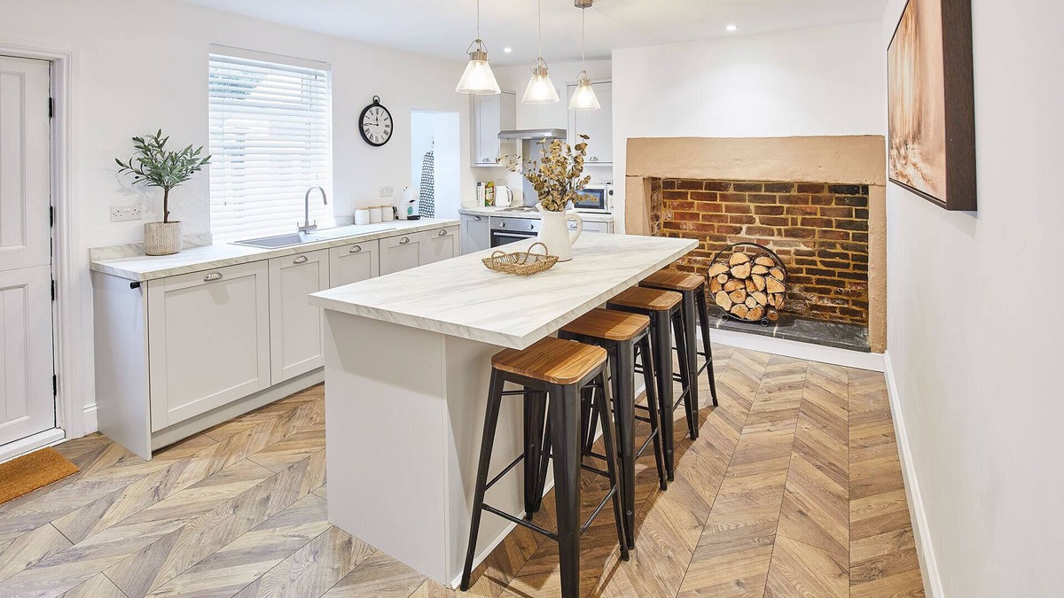 West Rainton House | Host & Stay | Tally House