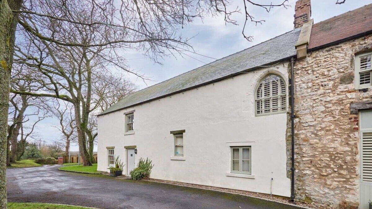 Peterlee House | Host & Stay | The Farmhouse