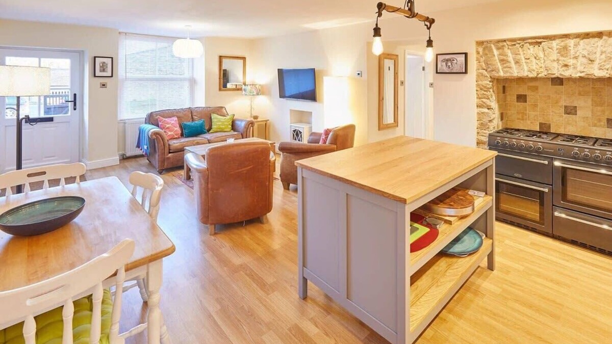 Masham House | Host & Stay | The Old Dairy