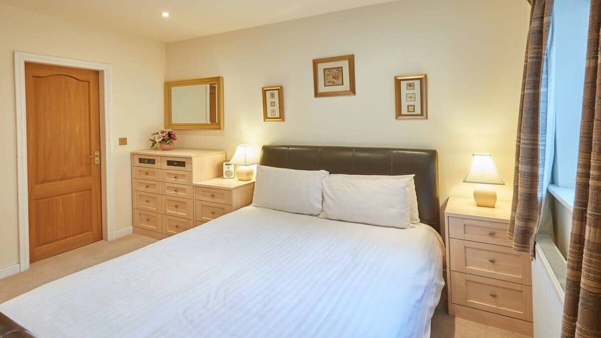 Folkton House | Host & Stay | The Stable