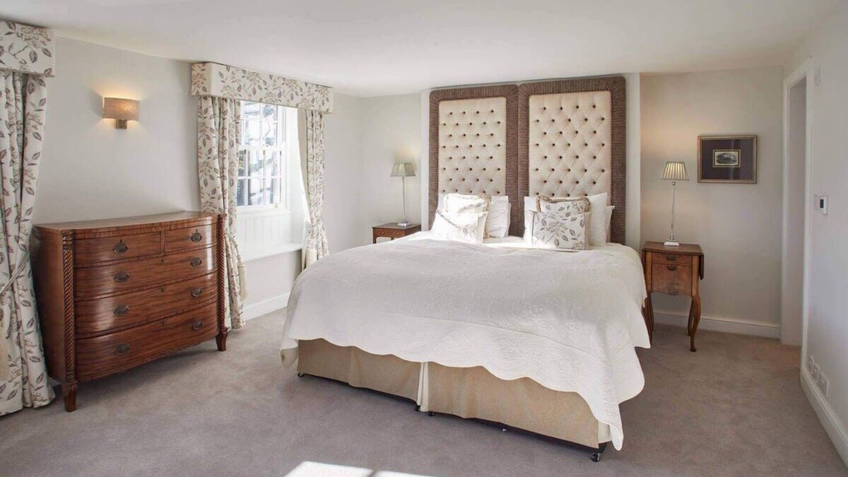 Harrogate House | Host & Stay | Tithe Cottage