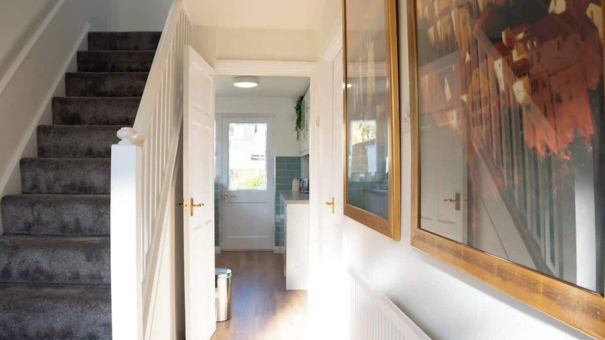 Wolverton House | Host & Stay | Trinity Road
