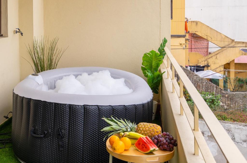 Leixões Apartment | Host Wise - Trendy Bright Flats with Jacuzzi - 5 min Beach