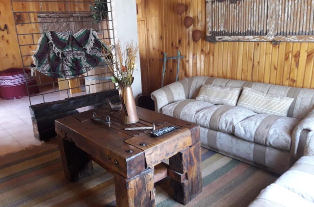 Limache House | Hostal Arce Marrón