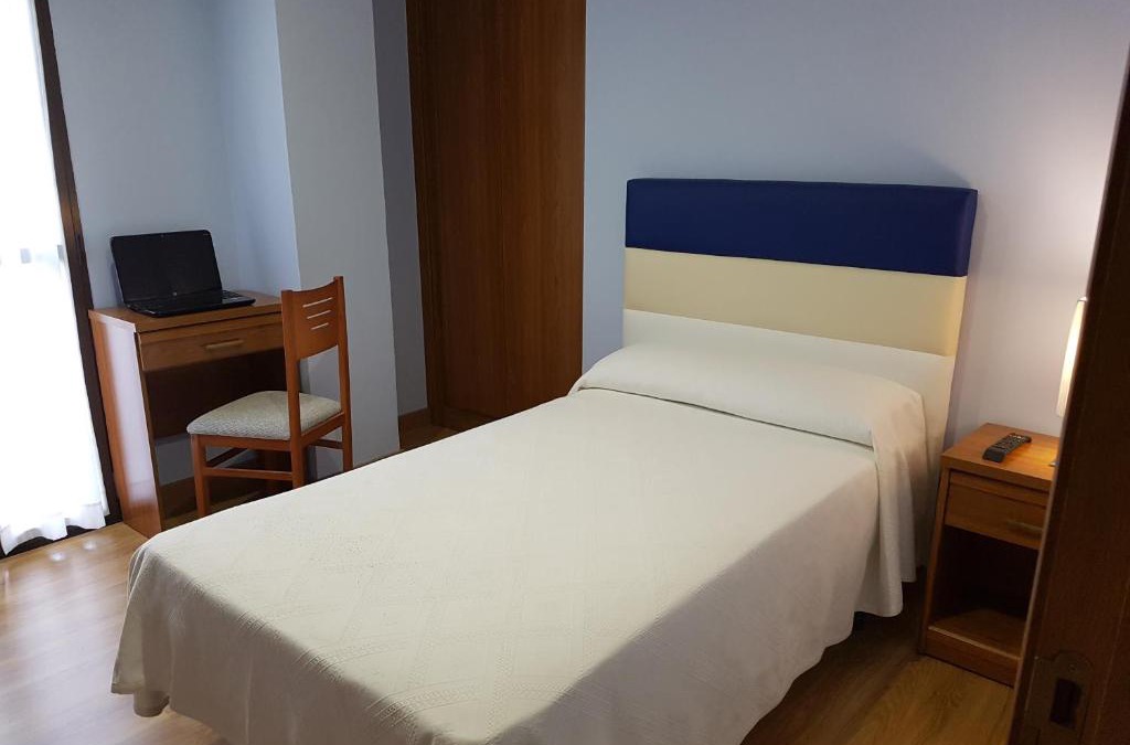 Fabero Hotel | HOSTAL CAMELOT