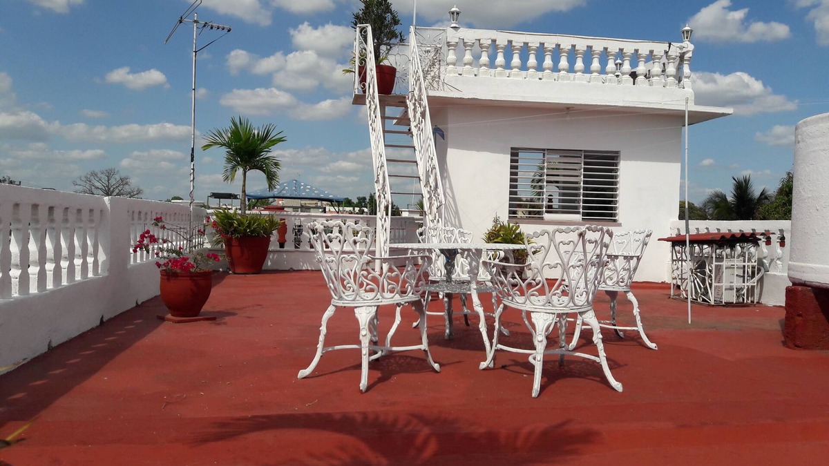 Cienfuegos Apartment | Hostal Casa Blanca Cienfuegos Cuba