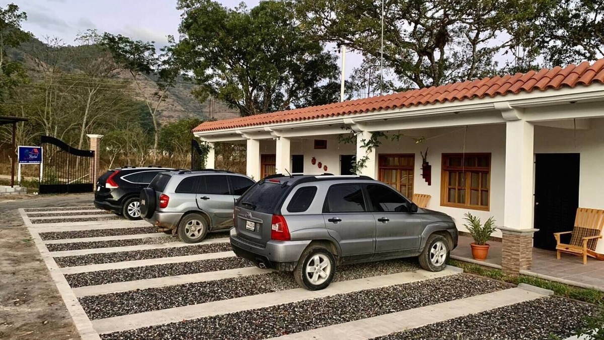 Rabinal Apartment | Hostal Don Armando. Near the center of Rabinal.