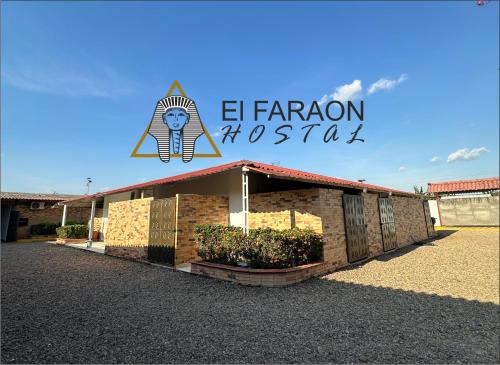 Menegua Hotel | Hostal El Faraón