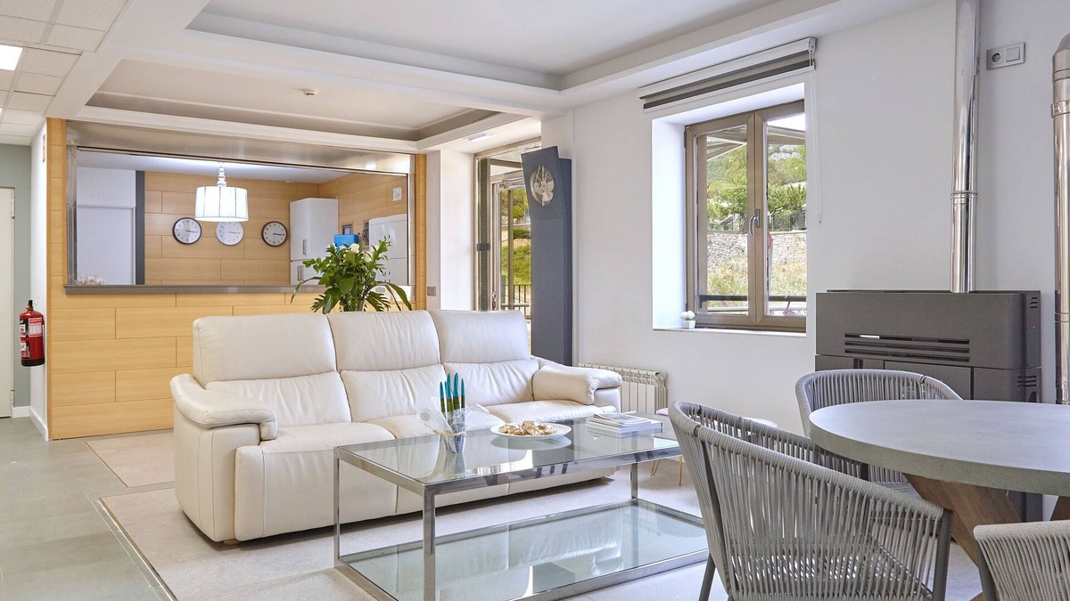 La Pola de Gordon Hotel | HOSTAL FONTAÑAN