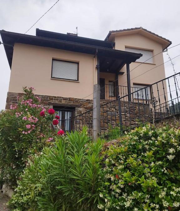 Mieses Hotel | Hostal La Parrilla